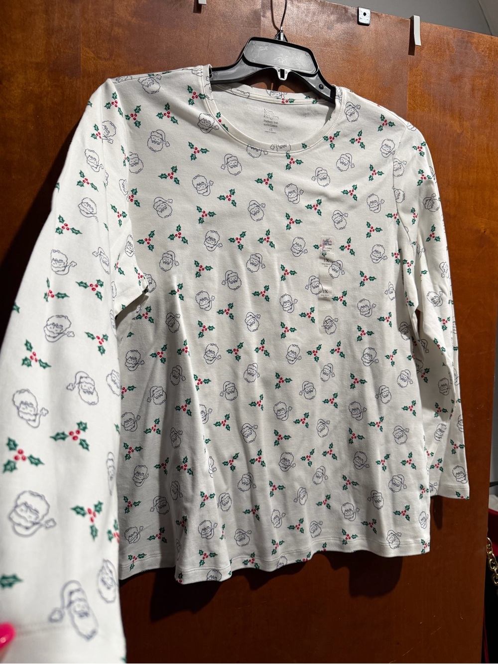 Kim Rogers White Long-Sleeve Holiday Santa & Holly Tee